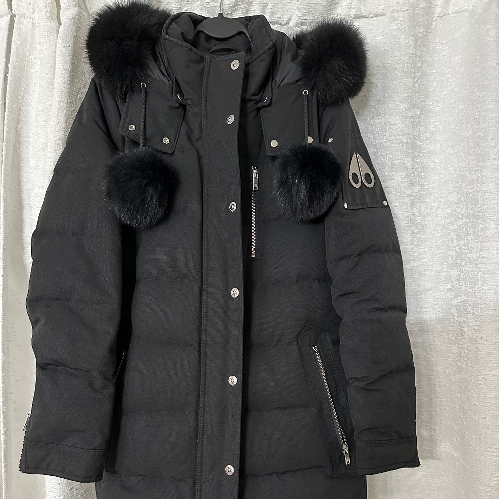 Moose Knuckles long black parka